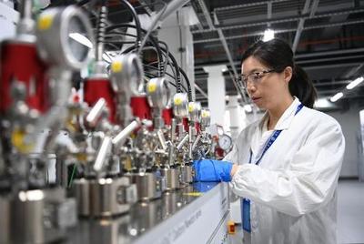 新材料技術(shù)開發(fā) 西部大開發(fā)中特色優(yōu)勢產(chǎn)業(yè)的核心引擎